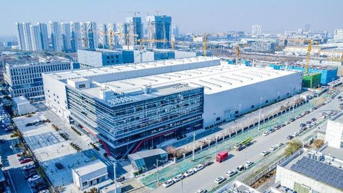 西安高新區 絲路科學城向 新 向 實 牢筑產業之基